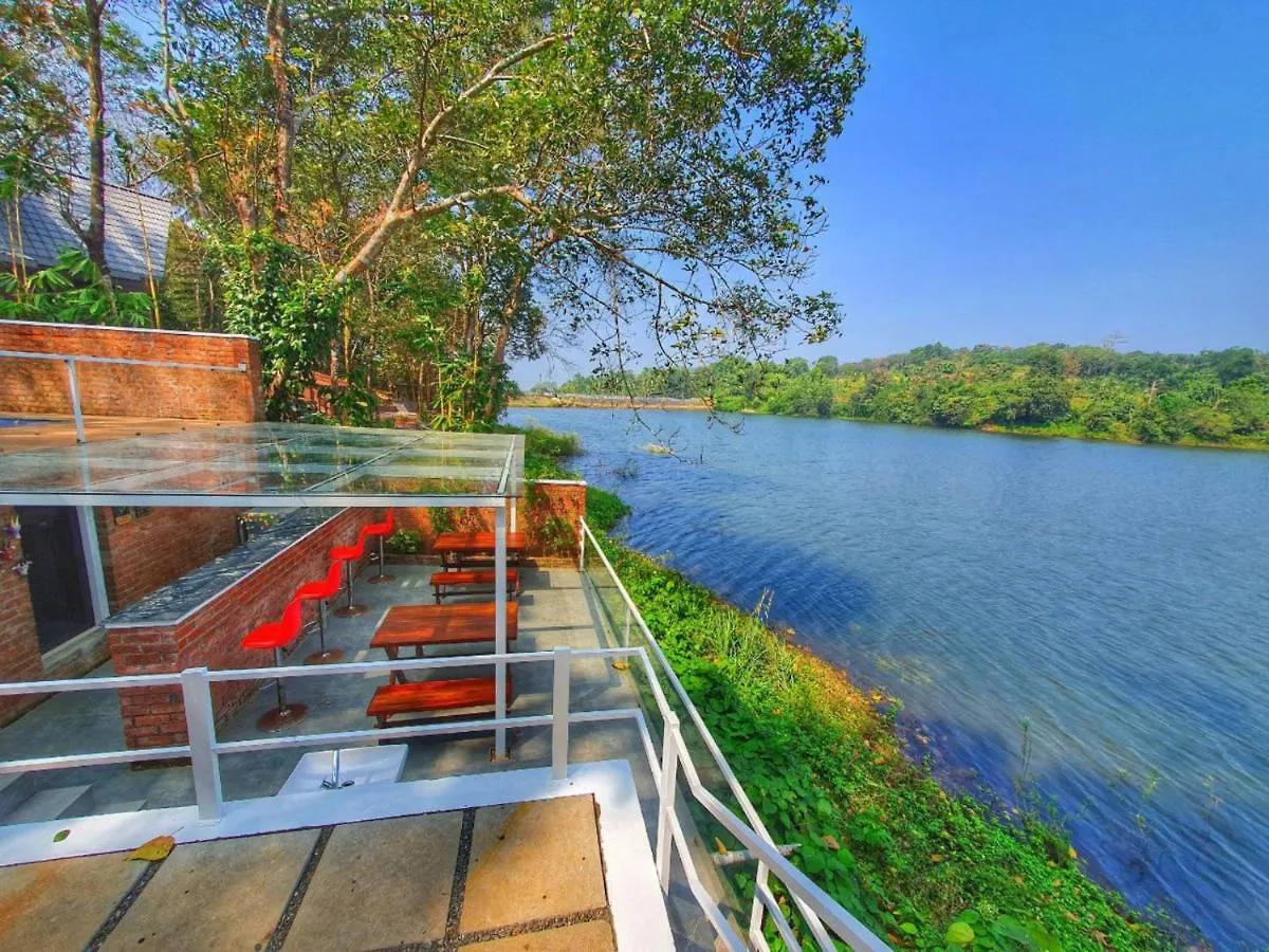 Riverine Springs Wadakkanchery 2*,